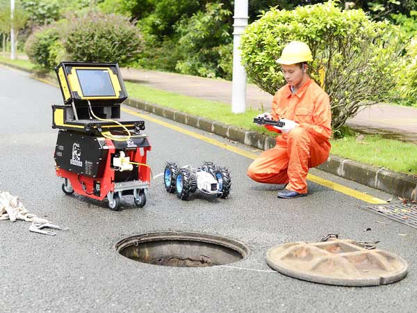 六枝特管道机器人检测