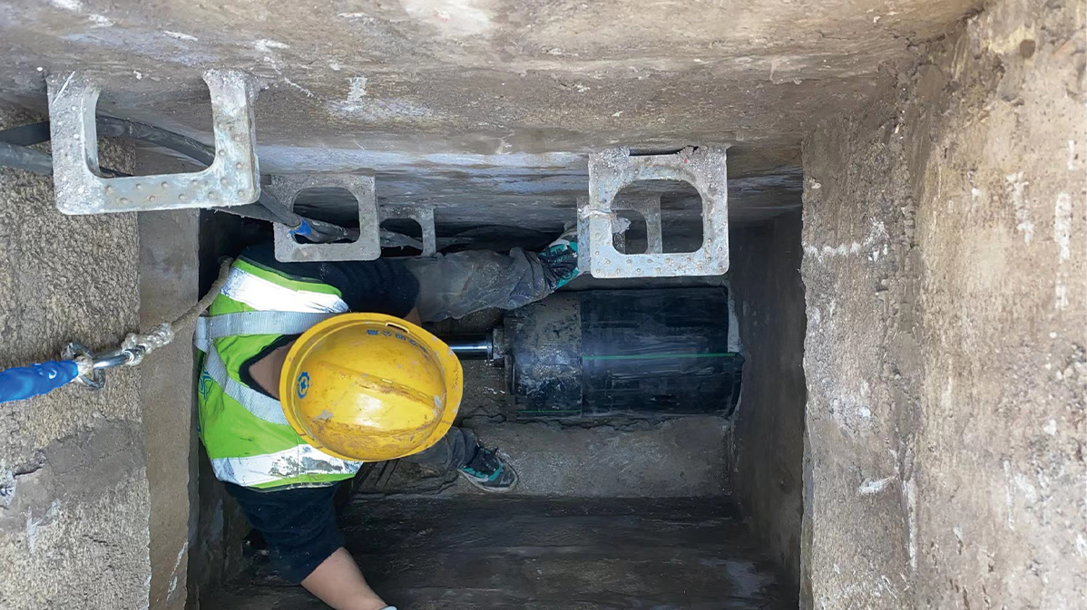 六枝特HDPE短管内衬法